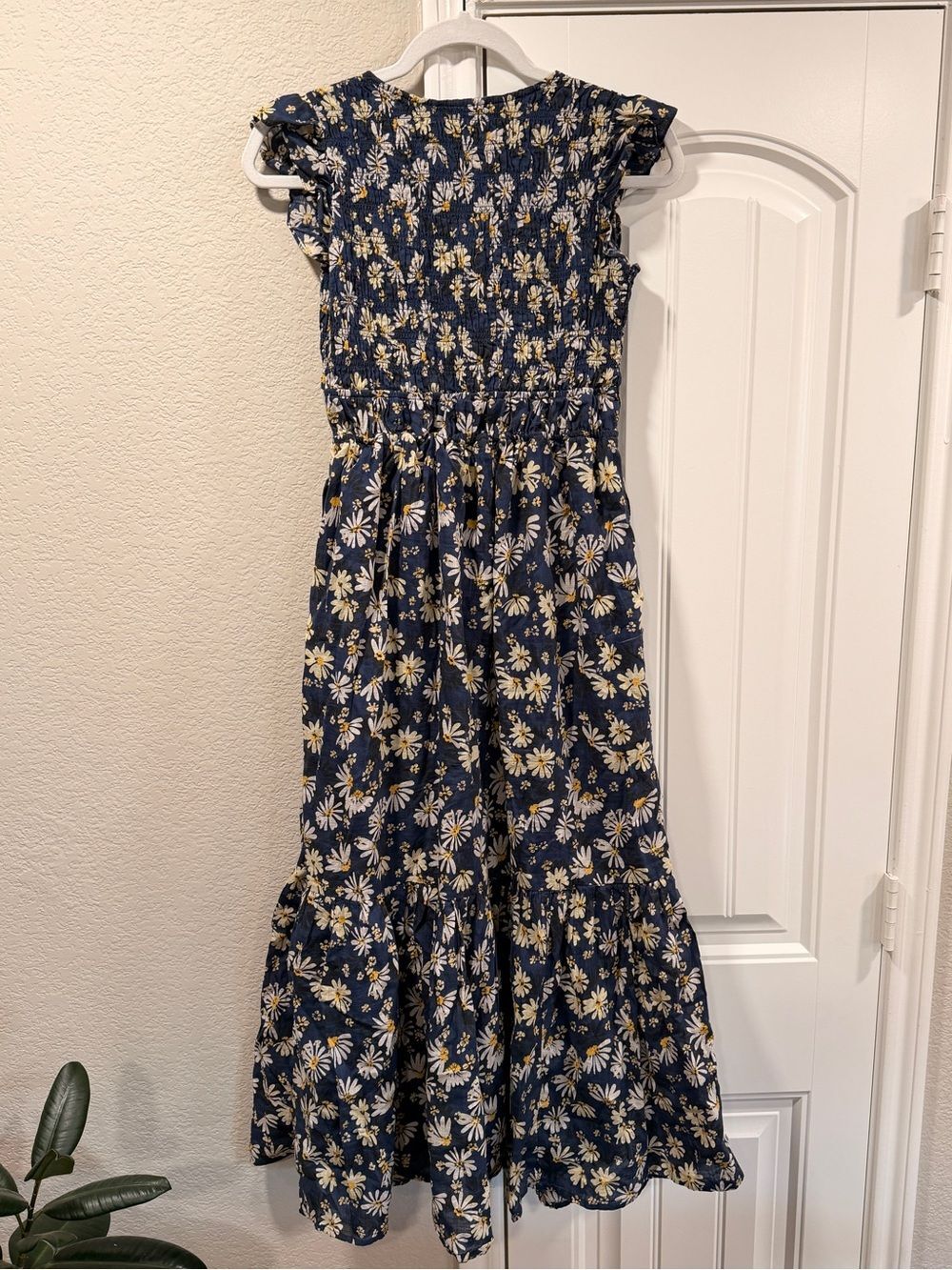 Anthropologie Peregrine Navy Daisy Dress XXS Midi Maxi Floral smocked Like New - Picture 3 of 3
